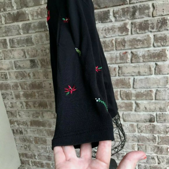 Cardinal Long Sleeve Pullover top XL Redbird Embroidered Designers Orig… - Picture 9 of 12